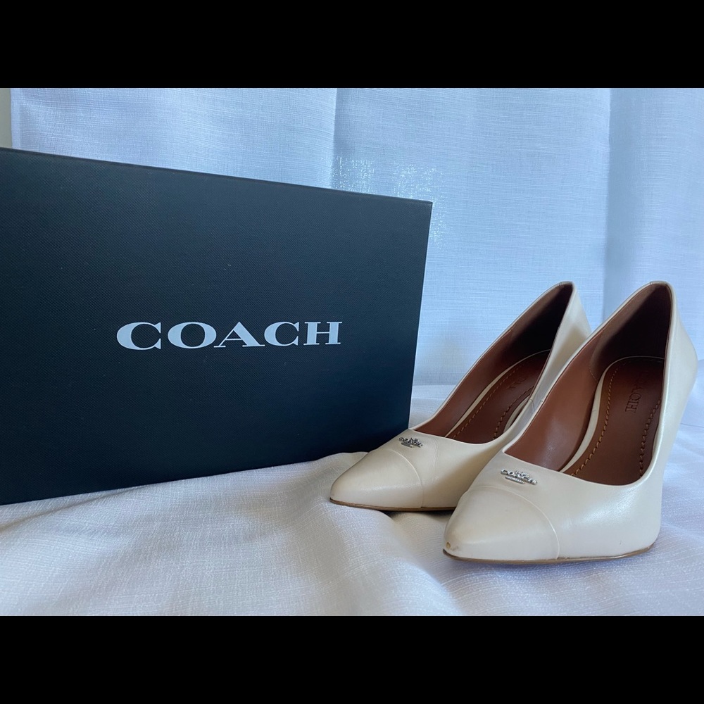 Coach - Patrice Pumps Size 10 LIKE NEW